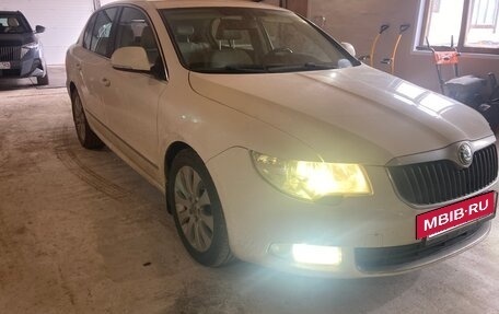 Skoda Superb III рестайлинг, 2012 год, 925 000 рублей, 3 фотография