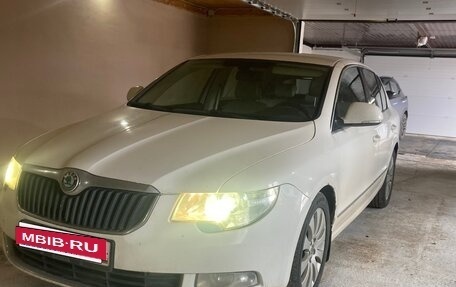 Skoda Superb III рестайлинг, 2012 год, 925 000 рублей, 7 фотография