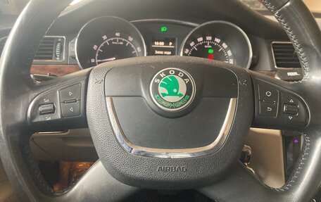 Skoda Superb III рестайлинг, 2012 год, 925 000 рублей, 16 фотография