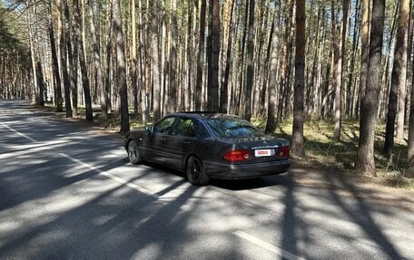 Mercedes-Benz E-Класс, 1996 год, 495 000 рублей, 5 фотография