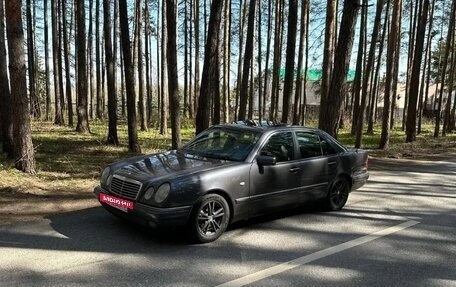 Mercedes-Benz E-Класс, 1996 год, 495 000 рублей, 3 фотография