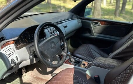 Mercedes-Benz E-Класс, 1996 год, 495 000 рублей, 18 фотография