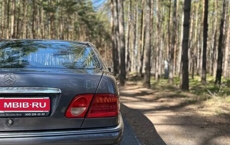 Mercedes-Benz E-Класс, 1996 год, 495 000 рублей, 12 фотография