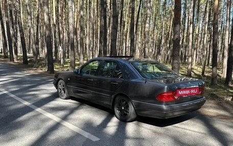 Mercedes-Benz E-Класс, 1996 год, 495 000 рублей, 7 фотография