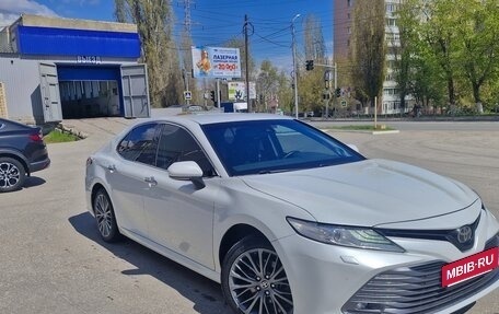 Toyota Camry, 2020 год, 2 800 000 рублей, 4 фотография