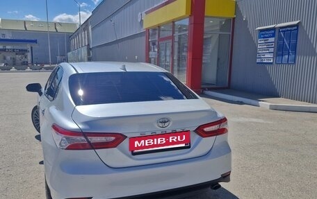Toyota Camry, 2020 год, 2 800 000 рублей, 6 фотография