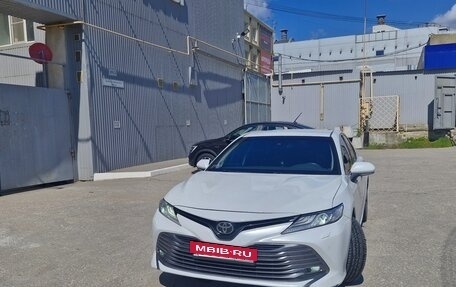 Toyota Camry, 2020 год, 2 800 000 рублей, 5 фотография