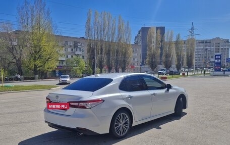 Toyota Camry, 2020 год, 2 800 000 рублей, 3 фотография
