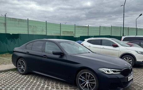 BMW 5 серия, 2020 год, 4 950 000 рублей, 2 фотография
