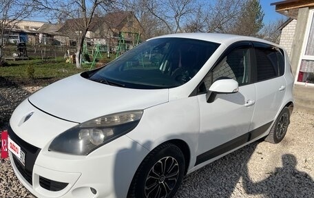 Renault Scenic III, 2010 год, 690 000 рублей, 3 фотография