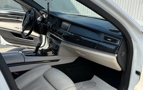 BMW 7 серия, 2012 год, 1 600 000 рублей, 7 фотография