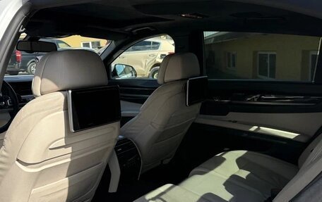 BMW 7 серия, 2012 год, 1 600 000 рублей, 15 фотография