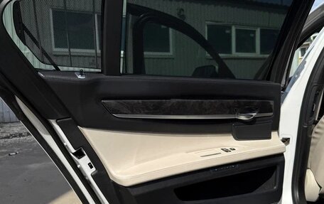 BMW 7 серия, 2012 год, 1 600 000 рублей, 17 фотография