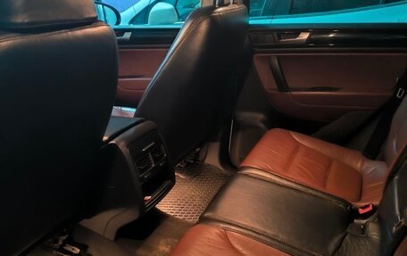 Volkswagen Touareg III, 2014 год, 2 350 000 рублей, 8 фотография