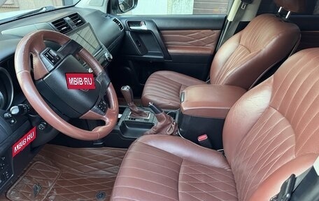 Toyota Land Cruiser Prado 150 рестайлинг 2, 2014 год, 3 400 000 рублей, 17 фотография