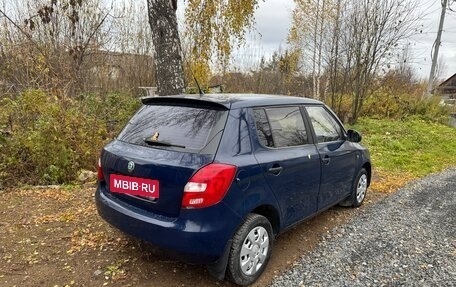 Skoda Fabia II, 2010 год, 320 000 рублей, 2 фотография