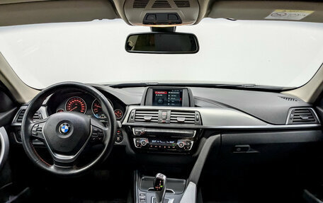 BMW 3 серия, 2018 год, 2 990 000 рублей, 14 фотография