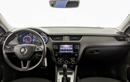Skoda Octavia, 2019 год, 1 750 000 рублей, 14 фотография