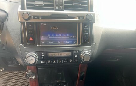 Toyota Land Cruiser Prado 150 рестайлинг 2, 2016 год, 3 670 000 рублей, 11 фотография