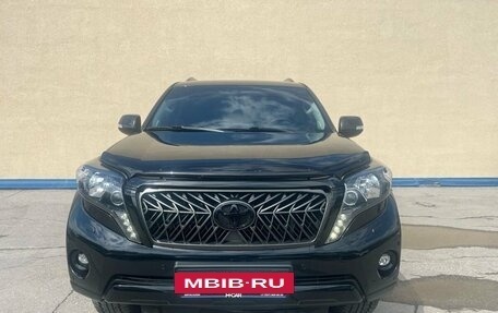 Toyota Land Cruiser Prado 150 рестайлинг 2, 2016 год, 3 670 000 рублей, 2 фотография