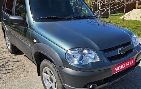 Chevrolet Niva I рестайлинг, 2020 год, 850 000 рублей, 1 фотография