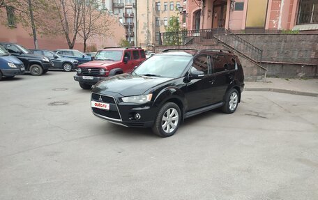 Mitsubishi Outlander III рестайлинг 3, 2011 год, 1 250 000 рублей, 2 фотография