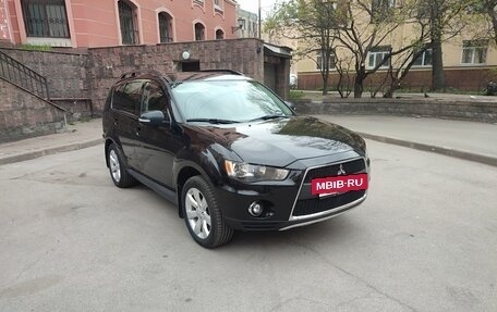 Mitsubishi Outlander III рестайлинг 3, 2011 год, 1 250 000 рублей, 6 фотография