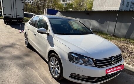 Volkswagen Passat B7, 2013 год, 940 000 рублей, 5 фотография