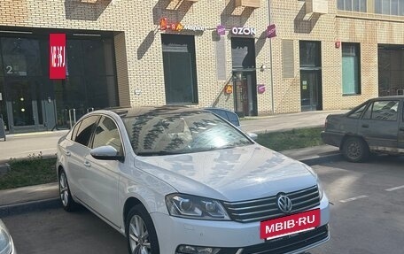 Volkswagen Passat B7, 2013 год, 940 000 рублей, 3 фотография