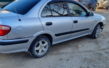 Nissan Sunny N16, 2000 год, 207 000 рублей, 3 фотография