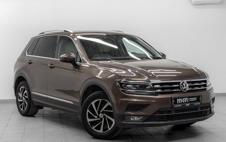 Volkswagen Tiguan II, 2018 год, 2 650 000 рублей, 3 фотография