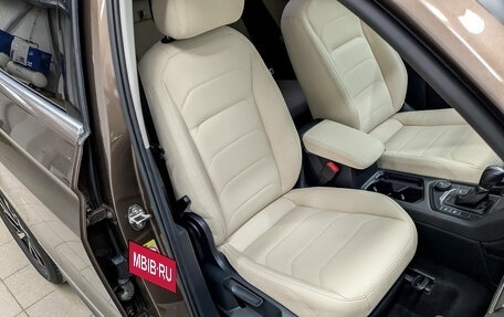Volkswagen Tiguan II, 2018 год, 2 650 000 рублей, 22 фотография