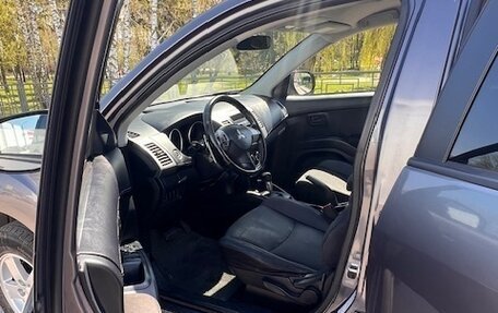 Mitsubishi Outlander III рестайлинг 3, 2009 год, 1 300 000 рублей, 6 фотография