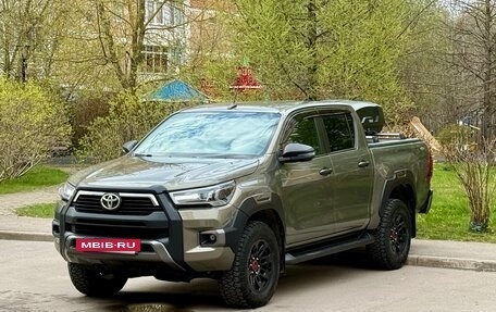 Toyota Hilux VIII, 2021 год, 6 500 000 рублей, 2 фотография