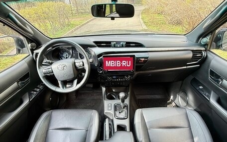 Toyota Hilux VIII, 2021 год, 6 500 000 рублей, 8 фотография
