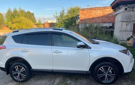 Toyota RAV4, 2016 год, 2 750 000 рублей, 2 фотография