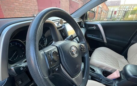 Toyota RAV4, 2016 год, 2 750 000 рублей, 6 фотография