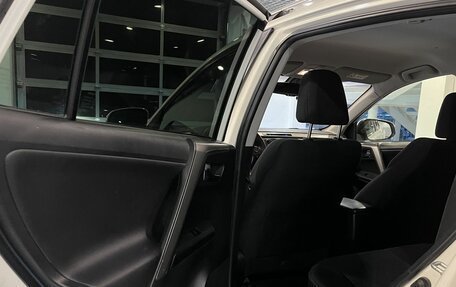 Toyota RAV4, 2013 год, 1 730 000 рублей, 22 фотография