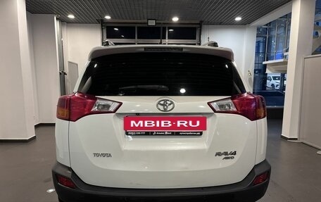 Toyota RAV4, 2013 год, 1 730 000 рублей, 6 фотография
