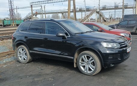 Volkswagen Touareg III, 2012 год, 1 750 000 рублей, 2 фотография