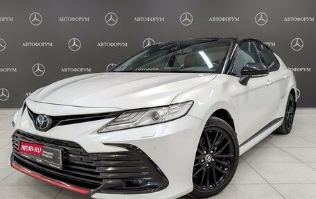 Toyota Camry, 2022 год, 3 900 000 рублей, 1 фотография