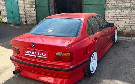 BMW 3 серия, 1992 год, 900 000 рублей, 4 фотография