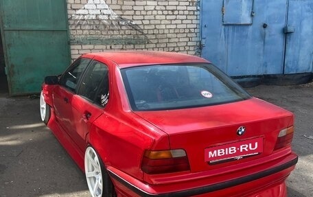 BMW 3 серия, 1992 год, 900 000 рублей, 3 фотография