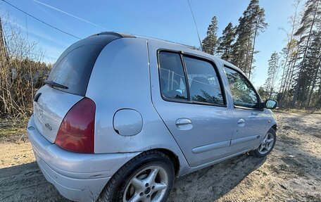 Renault Clio III, 2001 год, 200 000 рублей, 6 фотография