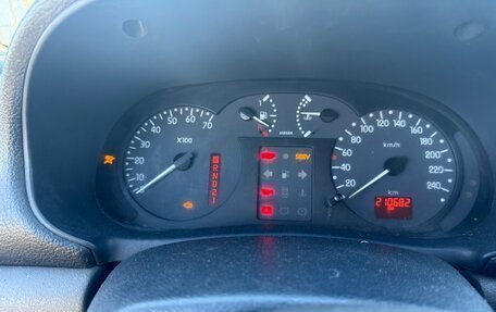 Renault Clio III, 2001 год, 200 000 рублей, 9 фотография