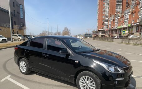 KIA Rio IV, 2018 год, 1 300 000 рублей, 3 фотография