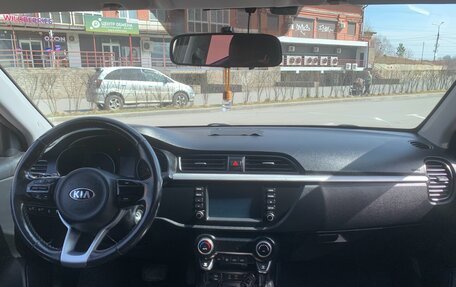 KIA Rio IV, 2018 год, 1 300 000 рублей, 8 фотография