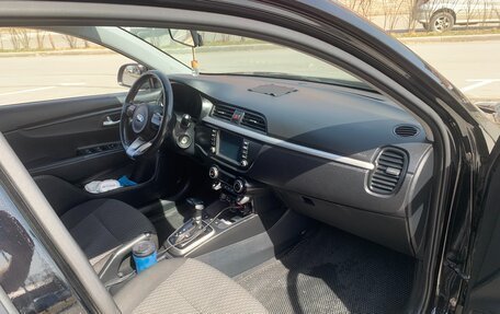 KIA Rio IV, 2018 год, 1 300 000 рублей, 7 фотография