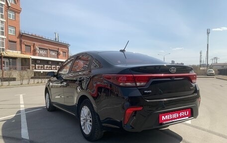 KIA Rio IV, 2018 год, 1 300 000 рублей, 5 фотография