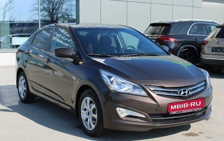 Hyundai Solaris II рестайлинг, 2015 год, 929 000 рублей, 3 фотография
